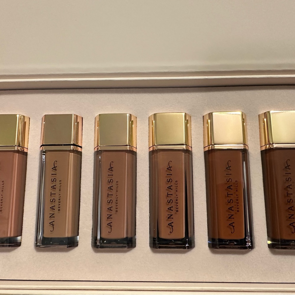 NEW & UNUSED! Anastasia Beverly Hills - Lip Velvet - set of 6